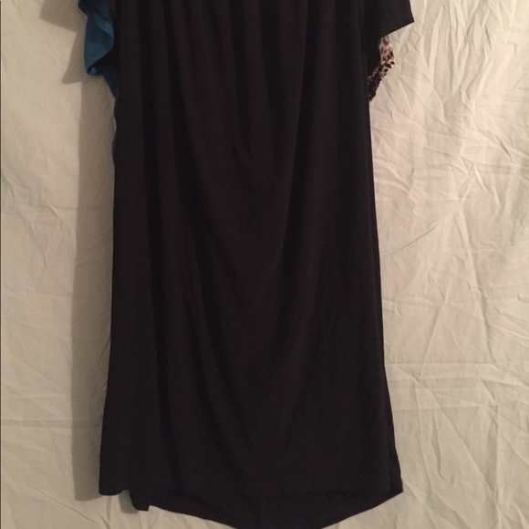 Colorblock Bodycon Dress - Picture 2 of 3